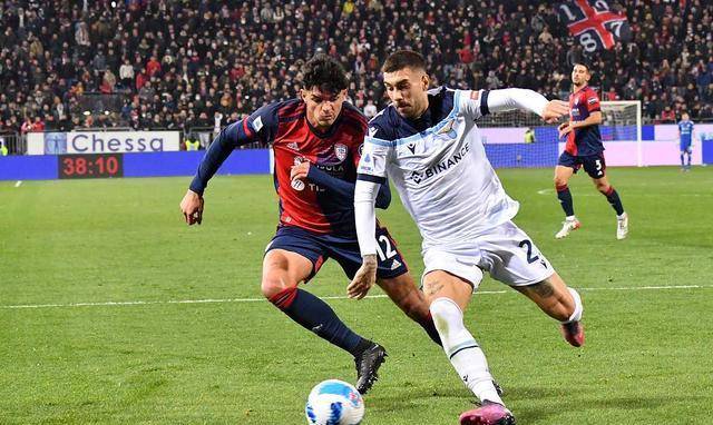 足坛消息：弗罗西诺内爆冷晋级意大利杯八强