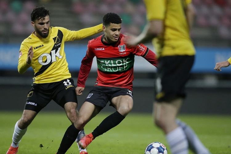 如何把亚冬会开幕式场馆打造成超级会客厅？总导演组独家剧透→央视新闻客户端.