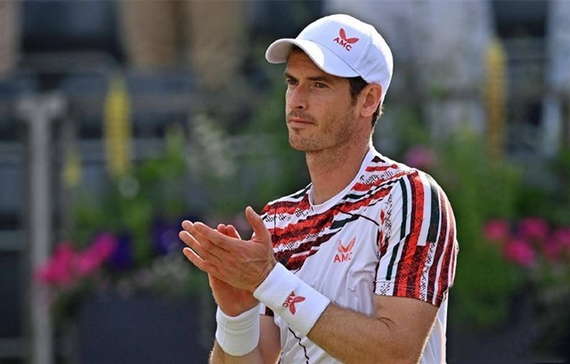 不满吃牌，贝林厄姆对裁判爆粗口但没被听到