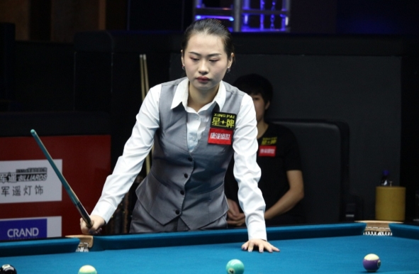 连续多日的 连续多日的