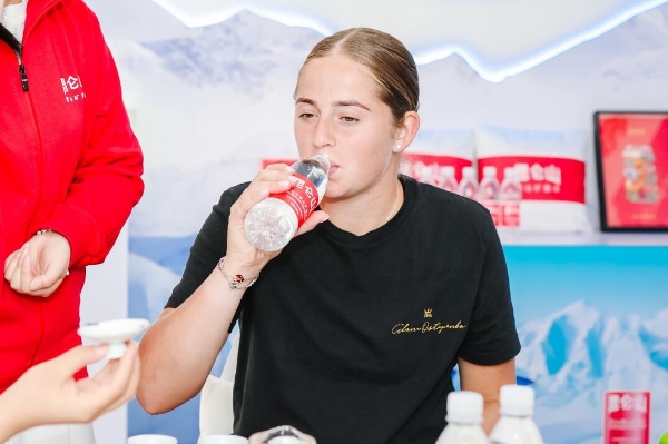 中表现出色 中表现出色