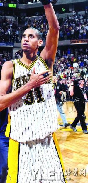 费内巴切晒埃德森官宣定妆照：欢迎加盟，我们已签下3+1合同